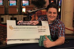 Markus Erlacher aus dem Kanton Aargau: Einer der zwei Gewinner des Oster Pokerturniers.