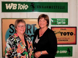 Lotto-Geschäftsführerin Marion Caspers-Merk (li.) mit der früheren Bundesgesundheitsministerin Ulla Schmidt in der Stuttgarter Lotto-Zentrale.