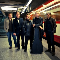  Rocken am 26. Oktober den Club 2HUNDERT: die Central Park Band Foto: Moritz Schwertner 