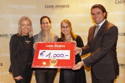 V.l.n.r.: Carina Mauthner, Schauspielerin Sissi Wolf, Gabi Ziller und Casinodirektor Hannes Huter. (Foto: Marc Miller)