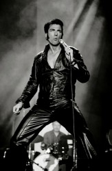 Feiern mit Elvis! Neben der spektakulären „Show Night“ versüßen auch die „Gourmet Night“ und „Dance Night“ den Jahreswechsel in der Spielbank Hohensyburg. (Foto: Oliver Steinhoff)