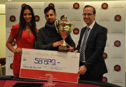 V. l. n. r.: Bianca Sissing, Botschafterin des Grand Casino Luzern; Carmelo Romeo, Sieger des 10. Poker Circle Swiss Open und Diemo Kästner, Pokerverantwortlicher des Grand Casino Luzern.