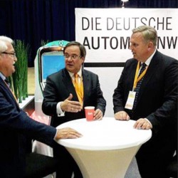 Von links nach rechts: Klaus Heinen (AWI), Armin Laschet (Fraktionsvorsitzender CDU NRW, Landesvorsitzender CDU NRW) und Georg Stecker (DAW-Vorstandssprecher).