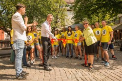 Gaben den Startschuss für „Catch the Sixty“ in Freiburg: Lotto-Geschäftsführerin Marion Caspers-Merk und Bürgermeister Ulrich von Kirchbach. (Foto: Lotto Baden-Württemberg)