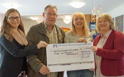 2.500 Euro spendete die Unternehmensgruppe für den Kinder- und Kulturkreis Oberhausen e.V..