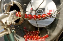 Ziehungstrommel im Lotto-Museum.