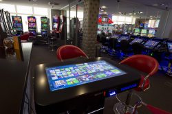 Fun4Four-Spieltisch in der Spielbank Cottbus. (Foto BSB/Stefan Gloede)