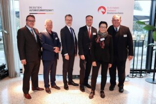 V.l.n.r.: Detlev Grass, Frank Waldeck, Staatssekretär Dr. Berend Lindner, Dirk Toepffer MdL, Sabine Tippelt MdL und Georg Stecker. (Foto: DAW/AWI/Arp)
