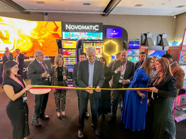 Official ribbon-cutting ceremony with Manuel Del Sol at the NOVOMATIC booth during GAT Bogotá 2025. (Photo: NOVOMATIC Gaming Colombia)