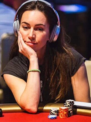 Liv Boeree
Bild: Wikipedia