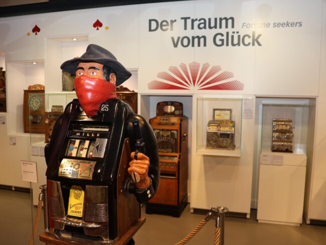Klassiker: Der „einarmige Bandit“ hat sich zu einer Ikone des münzbetriebenen Automatenspiels entwickelt.