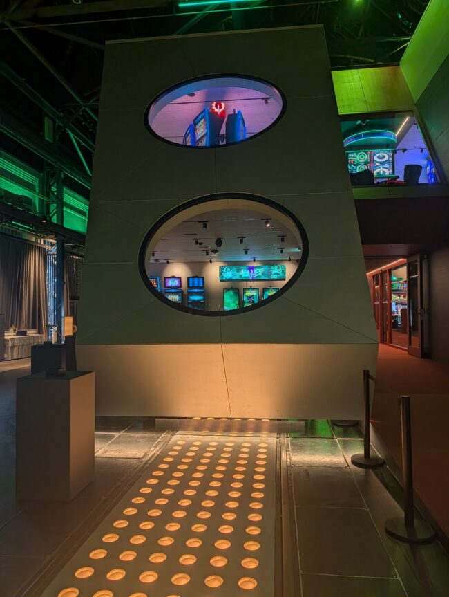 Die Gaming-Pods bilden in sich geschlossene Räume. (Foto: ISA-GUIDE / Ulli Schmitt)