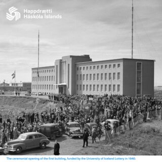 Die feierliche Eröffnung des ersten Gebäudes, finanziert durch die Lotterie der Universität Island im Jahr 1940. (Foto: UIL)