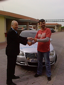 Technischer Leiter Karl-Ernst Breiling <br />mit dem Gewinner Peter Dimic