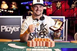 Der Sieger des Casino Employee‘s Event Sean Drake (Bildquelle: PokerNews.com)
